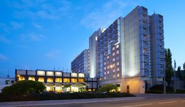 ¡¡¡ EL OREA HOTEL VORONEZ I DE LA CIUDAD DE BRNO, ACOGERA A TODAS LAS EXPEDICIONES DE LOS PAISES PARTICIPANTES EN EL MUNDIAL DE FUTNET FEMENINO Y JUNIOR !!!