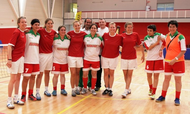 ¡¡¡ MUNDIAL 2012 !!! ¡¡¡ ENTRENAMIENTOS DE LAS SELECCIONES DE EUSKADI FEMENINA, SUB 21 Y SENIOR MASCULINO !!!