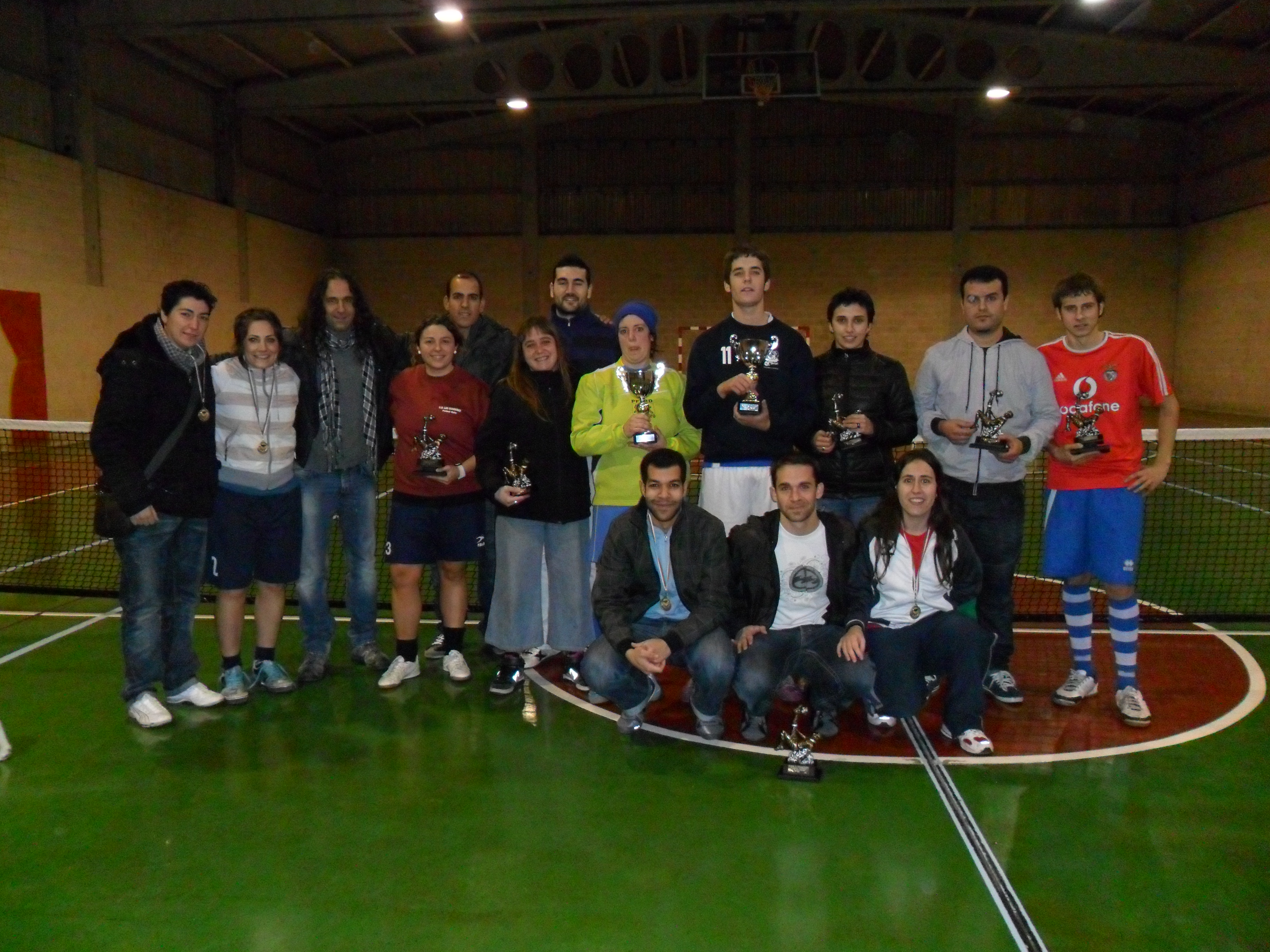 ¡¡¡ LA PAREJA MIXTA FORMADA POR JULEN BLAZQUEZ Y ELENA FERREIRA, SE PROCLAMAN CAMPEONES DE LA SEGUNDA EDICION DEL TORNEO DE NAVIDAD DE FUTNET “GASTEIZ ELURRA 2011” !!!